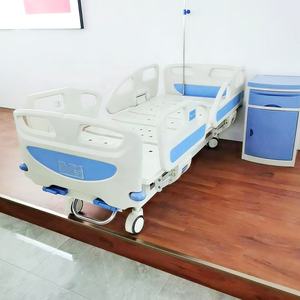 Cama de <span class=keywords><strong>Hospital</strong></span> Manual de 2 Manivelas con Sistema de Control Central, Muebles de <span class=keywords><strong>Hospital</strong></span> de Buena Calidad, Fabricada en ABS - Product Image 3