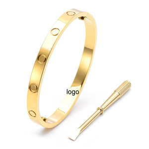 Joyería de moda para tu amor Brazalete Pulsera 18K Chapado en oro amor Acero inoxidable Pulsera clásica con diamantes - Product Image 1