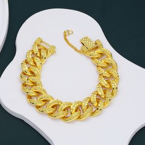 Bracelet chaîne cubaine Jxx en laiton plaqué or style hip-hop avec zircon – Prix de gros - Product Image 3