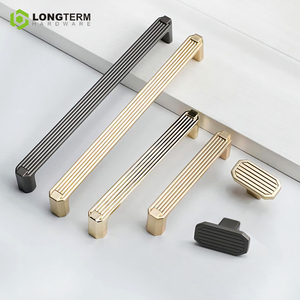 Perlengkapan Furnitur Gagang dan Kenop Lemari Dapur Logam, Gagang Tarik Lemari Kuningan Bertekstur Knurled - Product Image 2