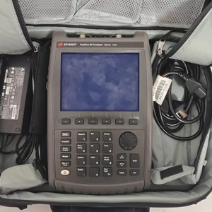 เครื่องวิเคราะห์ไมโครเวฟแบบพกพา KEYSIGHT N9913A FieldFox, 4 GHz ราคาต่อรองได้ - Product Image 1