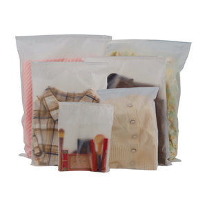 Bolsas con cremallera de plástico PET biodegradable de tamaño personalizado OEM directo de fábrica, venta al por mayor, proveedor vietnamita, embalaje de tienda de alta calidad - Product Image 6