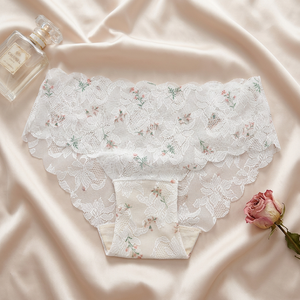 Culottes pour femmes à imprimé floral romantique, taille mi-haute, bord festonné, en maille respirante et extensible, douces, vente en gros - Product Image 4