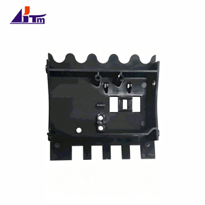Support <span class=keywords><strong>de</strong></span> base en plastique noir à bords ondulés NCR 484-0106803-105-28 pour pièces <span class=keywords><strong>de</strong></span> rechange <span class=keywords><strong>de</strong></span> cassette <span class=keywords><strong>de</strong></span> billets <span class=keywords><strong>de</strong></span> guichet automatique - Product Image 2