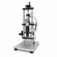 Machine à eau et boissons pneumatique semi-automatique haute précision à commande par pédale pour la production des petites entreprises, ensemble 500 ml