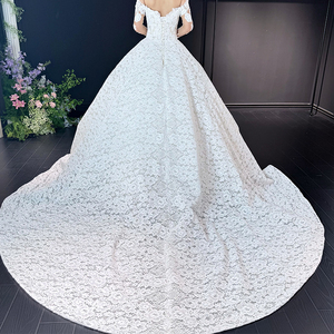 Abito da Sposa di Alta Qualità Elegante Vintage Francese in Pizzo Macramè Bianco con Taglio ad A di Lusso per la Sposa - Product Image 3