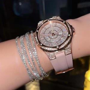 Montre de luxe pour <span class=keywords><strong>femme</strong></span> style Hip Hop, entièrement sertie de diamants, cadran lumineux, mouvement à quartz, montre en argent scintillante pour <span class=keywords><strong>femme</strong></span>, Reloj Mujer - Product Image 4