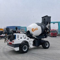 Camion malaxeur à béton auto-alimenté 3,5 mètres cubes Diesel 4x4 compact mobile auto-chargeur