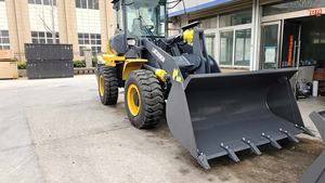 Cargadora Frontal de 3 Toneladas de Marca Reconocida LW300KN con Caja de Cambios PLC, Motor y Bomba, Sistema Hidráulico, Gran Oferta en Stock - Product Image 5