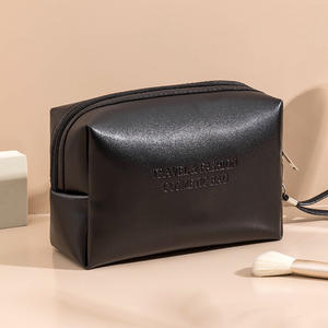 Sac d'emballage cosmétique de maquillage matelassé de cadeau de demoiselle d'honneur carré en cuir PU rose Offre Spéciale - Product Image 1