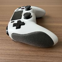 Manette de jeu sans fil avec joystick, gyroscope 6 axes, double vibration moteur, poignée antidérapante et résistante à la transpiration pour PS4