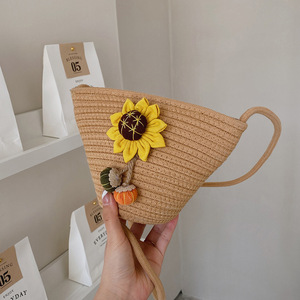 Floral Woven <b>Shoulder</b> <b>Bag</b> Summer Bohemian Style Single <b>Strap</b> Zipper Closure Brown Off White Women's Beach <b>Bag</b> - Product Image 3