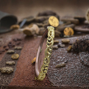Pulsera de latón para mujer, chapada en oro de 18 quilates, hecha a mano, diseño étnico cristiano vintage, grabado personalizado, para pedidos al por mayor de Joyería Guanxi - Product Image 3
