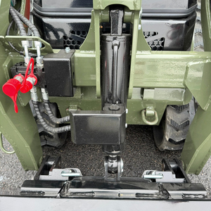 Good Quality 5 Ce Epa <b>Engine</b> <b>Stand</b> on Small Mini Skid Steer for Sale - Product Image 5
