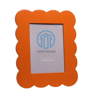 New arrivals Scalloped Lacquer Photo Frame high gloss lacquer picture frame wholesales table photo frame for kids