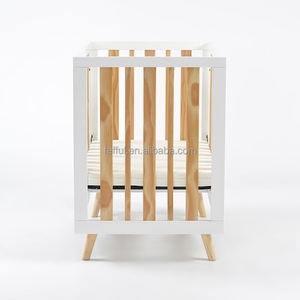 Cuna Moderna Ajustable de Madera para Bebés y Niños - Uso en Sala de Estar, Dormitorio, Hotel y Hospital - 1 Año de Garantía - Product Image 3