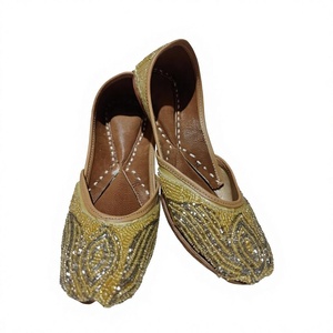 BS INTERNATIONAL Chaussures de marche et de course quotidiennes pour filles, en cuir véritable, à lacets, couleur personnalisée, style fantaisie, tendance mode traditionnelle, pour mariée - Product Image 3