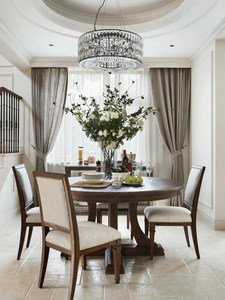 Ensemble table et chaises <span class=keywords><strong>de</strong></span> salle à manger circulaire en chêne massif <span class=keywords><strong>de</strong></span> style médiéval avec fonction rotative, 4 places, couleur bois <span class=keywords><strong>brut</strong></span>, finition vieillie, personnalisable - Product Image 2