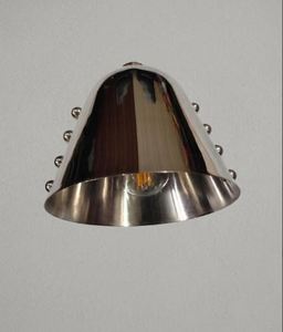 Lámpara de pared moderna de mediados de siglo con forma de cono y detalles de remaches, acabado en cromo pulido, pantalla de campana de cromo moderna - Product Image 6