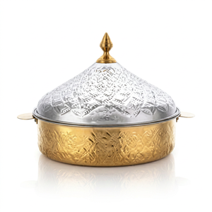 Casserole ronde de luxe moderne avec couvercle en verre, extérieur en métal poli, poignée en acier inoxydable - Product Image 1