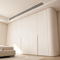 Armoire de chambre à coucher moderne en bois de frêne clair, prête à assembler (RTA), avec poignées noires minimalistes, fabrication OEM ODM.