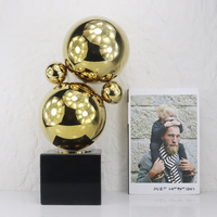Sculpture de boules en marbre doré et noir poli miroir Tuohuangniu, sphères empilées abstraites, ornement de bureau moderne de luxe