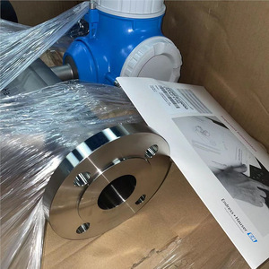 Débitmètre massique Endress+Hauser 8E3B15 en acier inoxydable, mesure de liquides par effet Coriolis - Product Image 1