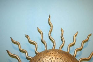 Decoración de Pared Redonda de Latón con Diseño de Rayos de Sol, Estilo Bohemio, Arte Metálico Hecho a Mano para Interiores - Product Image 2