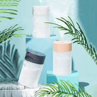 Mini humidificateur ultrasonique 260 ml, diffuseur de brume froide portable à faible bruit pour la maison avec pulvérisateur d'arômes en plastique