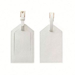 Porta Tarjetas de Cuero con Efecto Dorado, Nuevo y Moderno, Personalizado, Porta Pasaportes y Etiqueta para Equipaje - Product Image 5