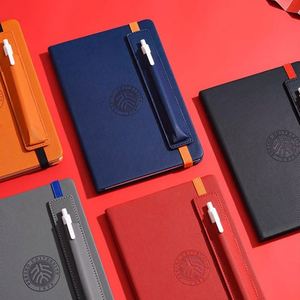 Libreta Personalizada con Diseño de Ciervo, Cubierta Magnética de Cuero PU, Encuadernación Cosida, con Portaplumas, Tamaño A5 - Product Image 3