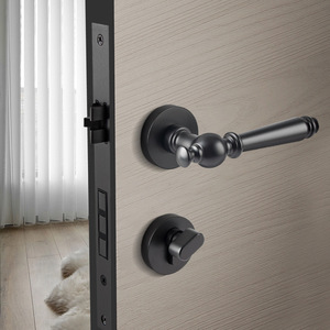 Manija de Puerta de Latón Sólido de Alta Calidad con Cerradura Magnética Silenciosa para Puertas de Madera en Mansiones, Condominios y Propiedades Inmobiliarias - Product Image 5