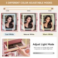 Coiffeuse moderne réglable avec miroir lumineux, en bois rose, plateau en verre, rangement pour bijoux et prises électriques