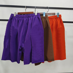 Short unisexe en coton doux idéal pour les sports d'été tenue décontractée confortable toute la journée pour les hommes femmes fabrication - Product Image 6