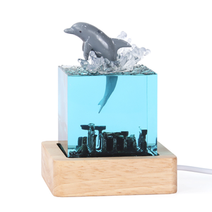 Lámpara Decorativa Personalizable de Resina Epoxi de 5x5 cm con Temática Oceánica: Orca, Tiburón, Delfín, Hada Musical, Luz Nocturna - Product Image 3