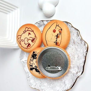 Badges en peluche personnalisés à motif d'idole, vente en gros, cadeaux promotionnels d'affaires à bas prix, fabricant de pin's en fer blanc - Product Image 5