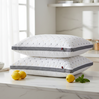 Oreiller d'hôtel de luxe en microfibre 100 % polyester, avec insert de rembourrage, soutien cervical, personnalisable et très confortable pour la vente en gros
