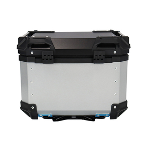<span class=keywords><strong>Para</strong></span> Triumph Style Heavy Duty Aluminum Top Box <span class=keywords><strong>para</strong></span> motocicletas y scooters Factory Direct OEM <span class=keywords><strong>Baul</strong></span> <span class=keywords><strong>Para</strong></span> Motos - Product Image 4