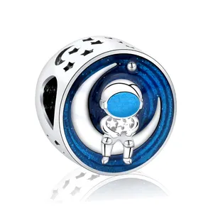 Wholesale 925 silver hollowed roaming space bead moonlight beads star astronaut charms for jewelry diy
