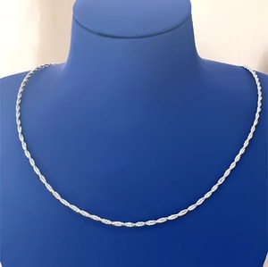 Collier pour enfants à la mode plaqué or 18 carats, chaîne de clavicule incrustée de zircon, tempérament polyvalent, chaîne simple tendance - Product Image 4