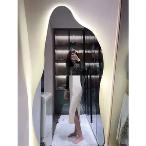 Yicheng beauty wholesale factory price salon full set style mirror new design dressing mirror station good after-sales service