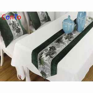 ผ้าปูโต๊ะลายเชฟรอนสีทองประดับเลื่อมสำหรับงานแต่งงาน - Product Image 6