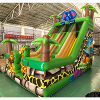 Château gonflable commercial pour enfants, thème animalier, avec toboggan double piste et souffleur, idéal pour les fêtes d'anniversaire et la location