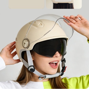 Casque de sécurité demi-coque en ABS de haute qualité à double visière ouverte pour trottinette électrique, moto et cyclisme avec pare-soleil - Product Image 6