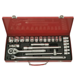 Jeu d'outils à main Jeu de 24 clés à douilles mixtes Jeu de clés dynamométriques Outils avec boîte en fer - Product Image 3