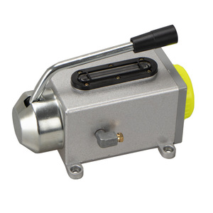 0.5L Chất lượng cao Máy khắc Hướng dẫn sử dụng dầu dầu nồi máy dầu Phụ Kiện máy bơm dầu CNC - Product Image 2