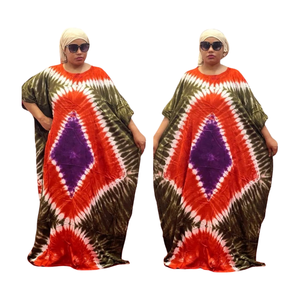 Kaftan Bohème Élégant en Rayonne à Motifs Géométriques, Imprimé à la Main, avec Dentelle, pour Tenue de Soirée Décontractée Jeune, Respirant, Longueur Ras du Sol, avec Broderie ODM - Product Image 1