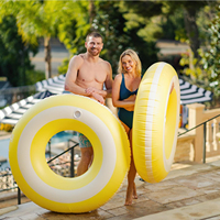 Flotteurs géants gonflables en PVC, lot de 2, style donut, rayures jaunes et blanches, anneaux surdimensionnés pour adultes et enfants, utilisation en piscine