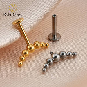 Bijoux en titane, sertissage incurvé, grappes de perles, hélice verticale, piercing d'oreille, tragus - Product Image 3