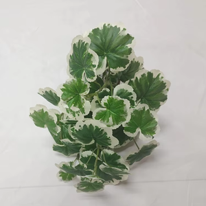 Guirnalda de Hiedra Artificial Impermeable con Hojas de Geranio para Decoración de Paredes en Bodas, San Valentín, Halloween, Pascua, Año Nuevo y Hogar - Product Image 5